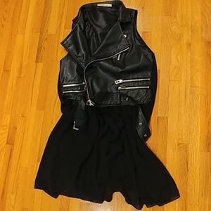 Arden b multi media vest